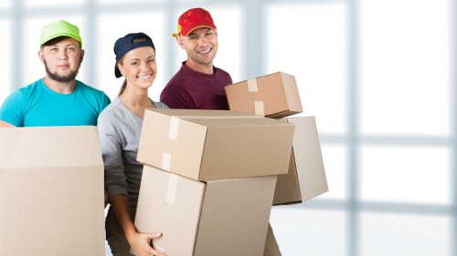 Careful packing and transport support for a Fulham relocation